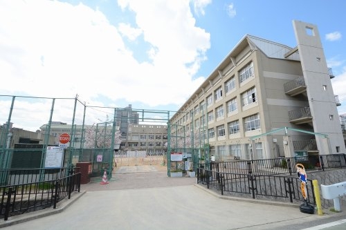 ウォームスヴィル六甲南(神戸市立成徳小学校)
