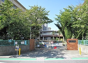 ロイヤル西宮門戸グランデ(西宮市立樋ノ口小学校)