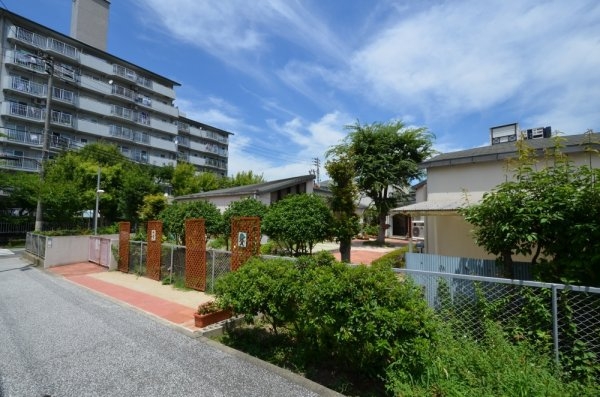 芦屋浜第2住宅第6-2号棟(緑保育所)
