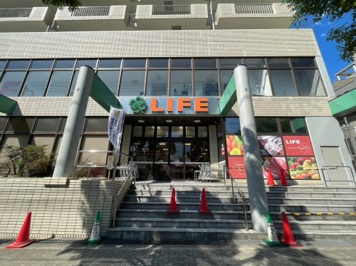 メゾン白鶴(ライフ御影店)