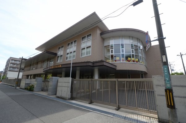 メゾン甲子園(甲子園学院幼稚園)