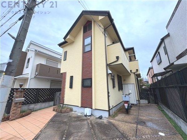 西宮市仁川百合野町の中古一戸建て