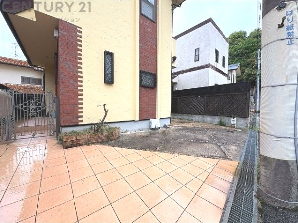 西宮市仁川百合野町の中古一戸建て
