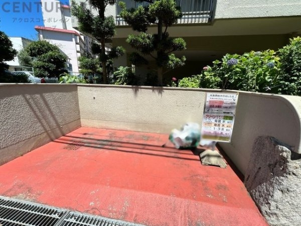 モンラヴィ青木