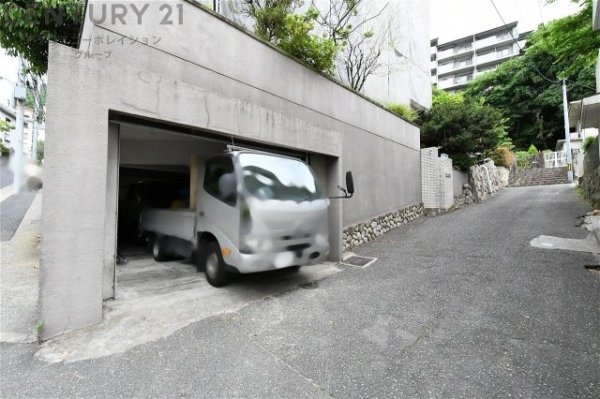 神戸市灘区鶴甲３丁目の中古一戸建て