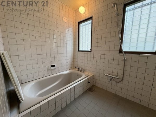 西宮市小松東町2丁目中古戸建