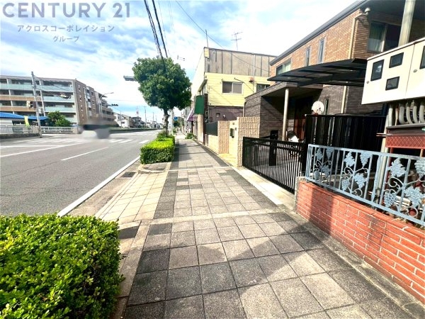 西宮市甲子園六石町中古戸建