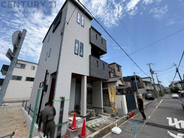 西宮市里中町3丁目新築一戸建て