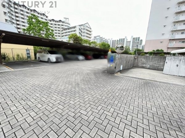 RICイーストコート8番街1番館