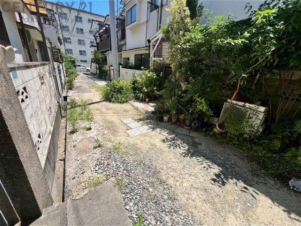神戸市東灘区岡本４丁目の中古一戸建て