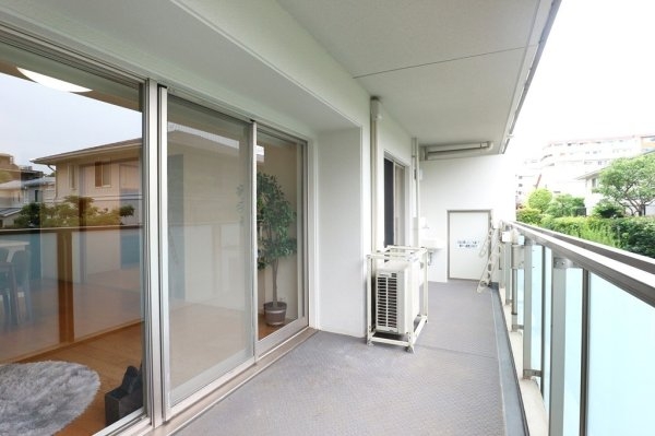 グランベース芦屋川ロジュマン