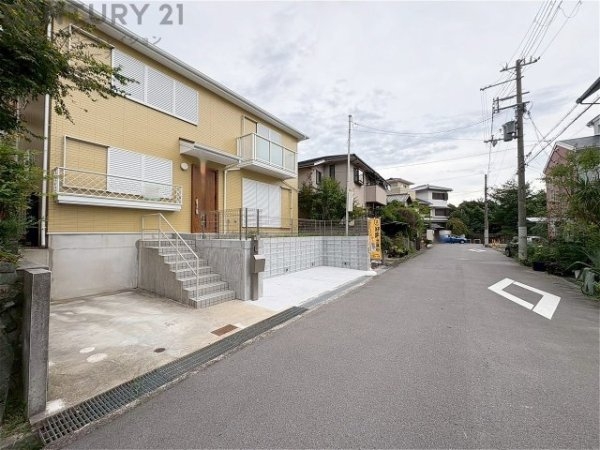 西宮市苦楽園二番町の中古一戸建て