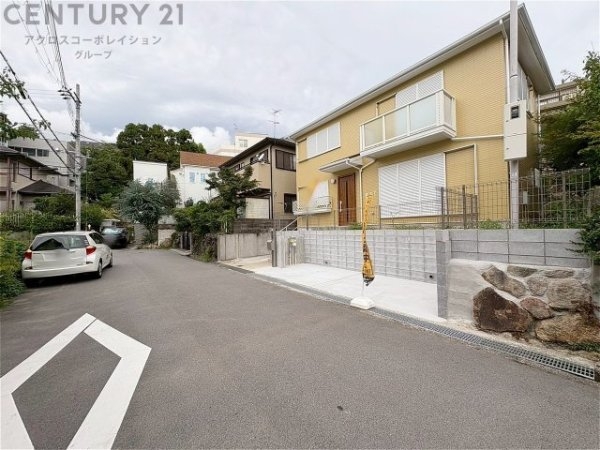西宮市苦楽園二番町の中古一戸建て