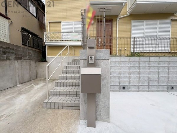 西宮市苦楽園二番町中古戸建