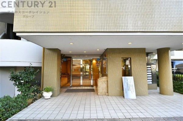 RICウエストコート4番館521号棟