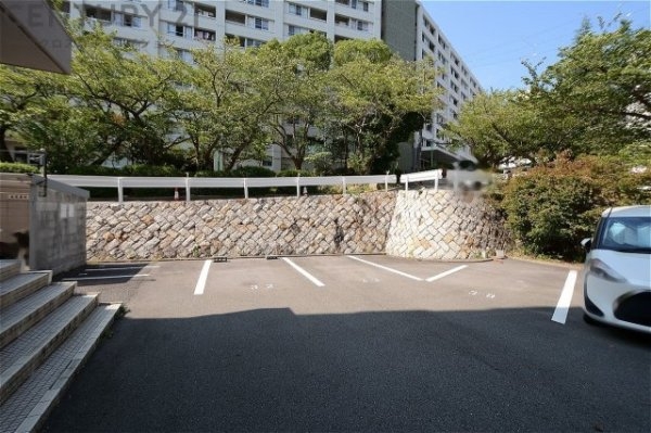 住吉台住宅弐号棟