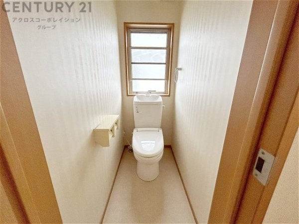 西宮市名塩さくら台3丁目の中古一戸建て(トイレ)