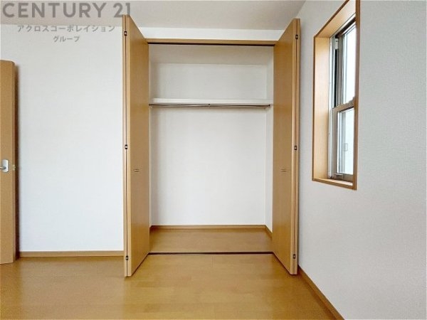 西宮市名塩さくら台3丁目の中古一戸建て(収納)