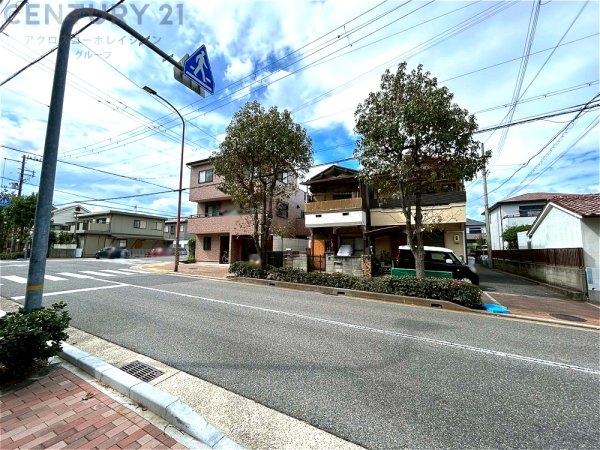 西宮市弓場町の中古一戸建て