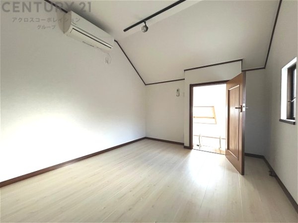 西宮市一里山町の中古一戸建て