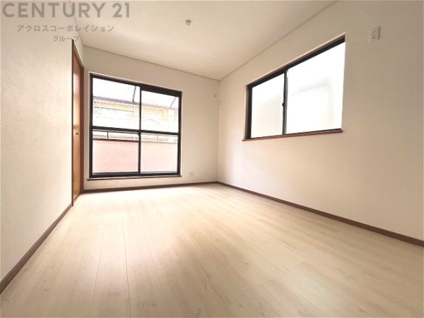 西宮市一里山町の中古一戸建て