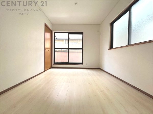 西宮市一里山町の中古一戸建て