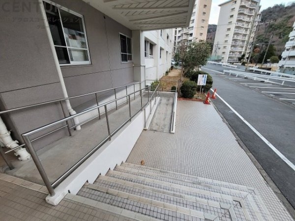 住吉台住宅1号棟