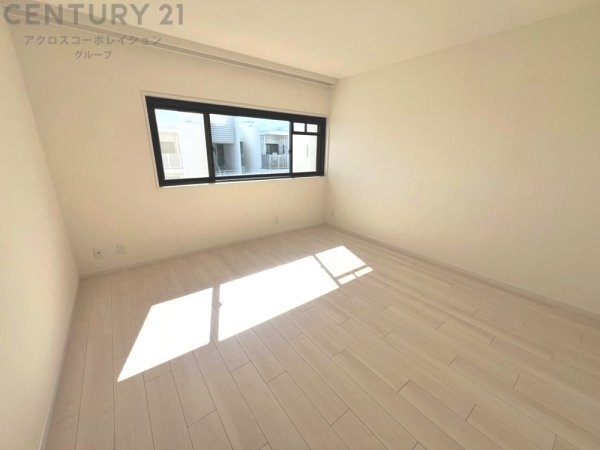 メゾン越木岩A棟