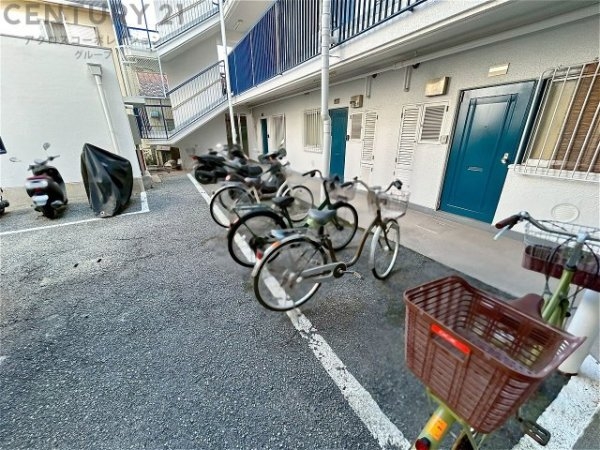 甲南青木コーポラス(駐車場)