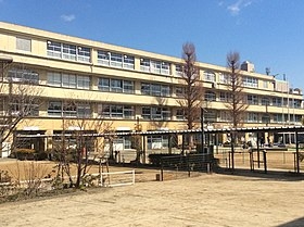 アイビーハイツ甲子園(西宮市立鳴尾小学校)