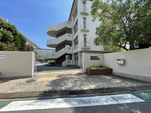 西宮市松ケ丘町の土地(西宮苦楽園高等学校)