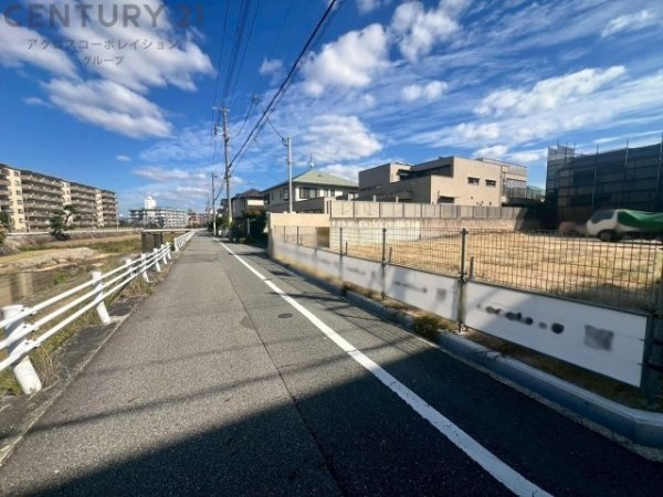 西宮市仁川町2丁目の土地(前面道路含む現地写真)