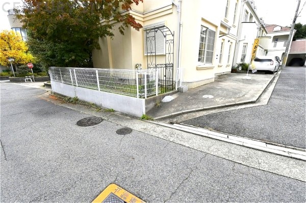 芦屋市三条町の中古一戸建て