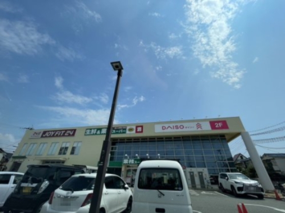 鳴尾小松住宅A棟(業務スーパー西宮鳴尾店)