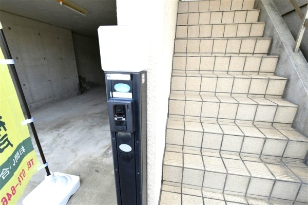 西宮市甲子園二番町の中古一戸建て