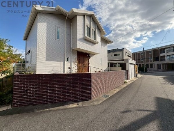 芦屋市東山町の中古一戸建て