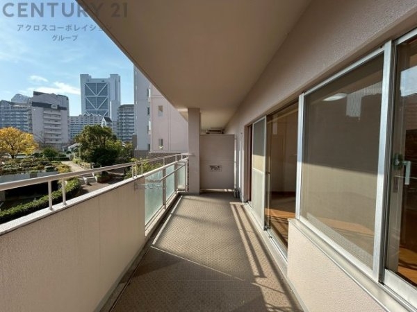 RICイーストコート4番街9番館