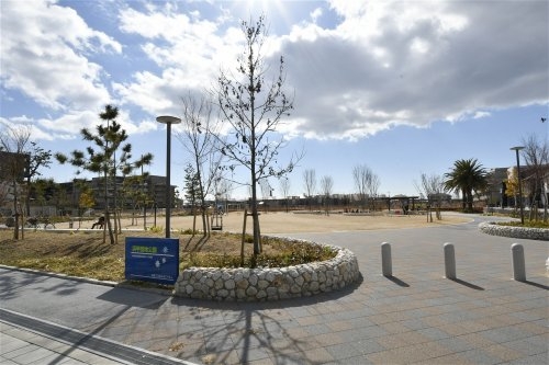 西宮市浜甲子園１丁目の中古一戸建て(浜甲団地公園)