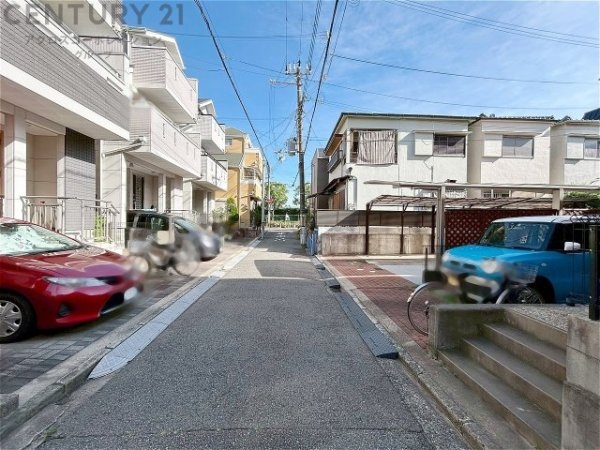 西宮市浜甲子園１丁目の中古一戸建て