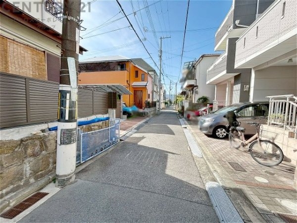 西宮市浜甲子園１丁目の中古一戸建て