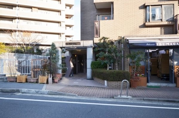 グラン・ドムール甲陽園