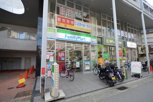 西宮市神呪町の土地(ファミリーマート甲東園駅前店)