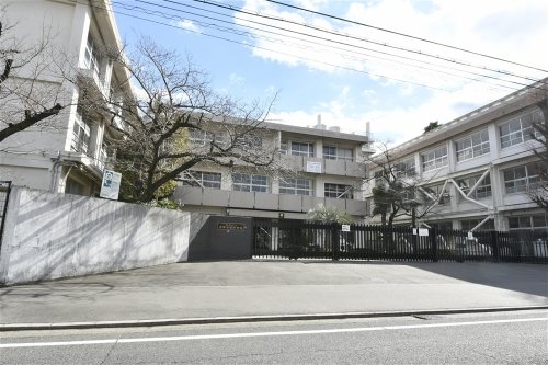 サンライフ甲子園(西宮市立浜甲子園中学校)