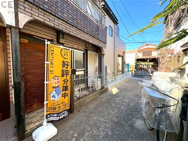 西宮市浜甲子園１丁目の中古一戸建て