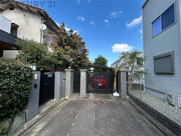 西宮市甑岩町の中古一戸建て