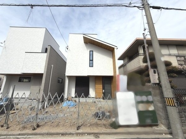 西宮市浜甲子園１丁目新築一戸建て