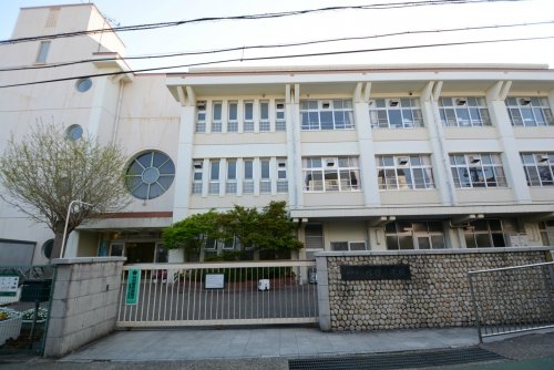 神戸市灘区城の下通2丁目新築一戸建て(神戸市立福住小学校)