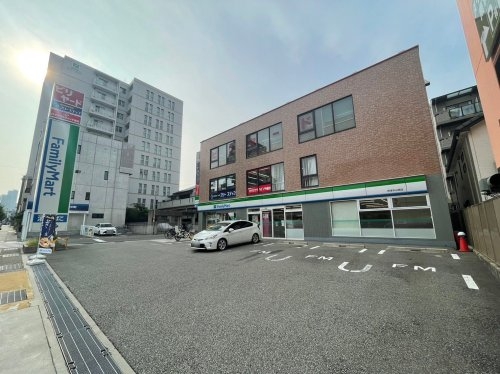 サンヴィラ本山パート１(ファミリーマート摂津本山南店)