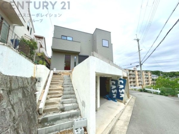 西宮市愛宕山新築一戸建て