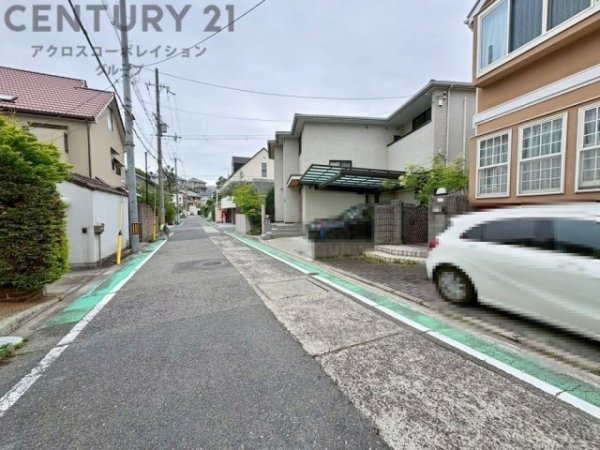 西宮市久出ケ谷町の中古一戸建て